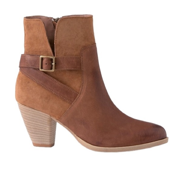 GARNET HILL Riley Heeled Buckle Boots - Picture 13 of 13